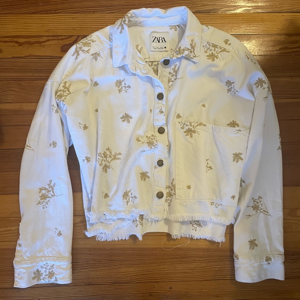 Zara white embroidered denim jacket, Small
